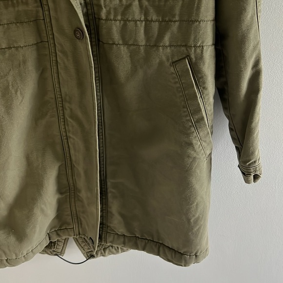 Patagonia Olive Green Hooded Jacket small - Picture 8 of 12